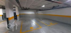 Image 30 - 585133