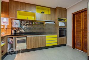 Image 39 - 585243