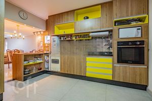 Image 41 - 585243