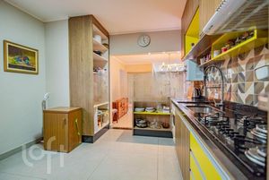 Image 45 - 585243