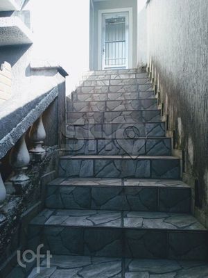 Image 29 - 585260