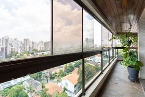 Image 16 - 585333