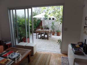 Image 10 - 585604
