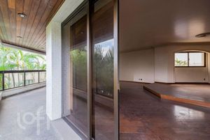 Image 5 - 585741