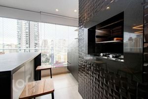 Image 4 - 585869