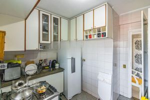 Image 25 - 585875