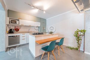 Image 7 - 585889