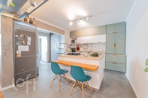 Image 9 - 585889