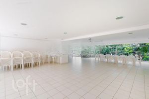 Image 39 - 586056