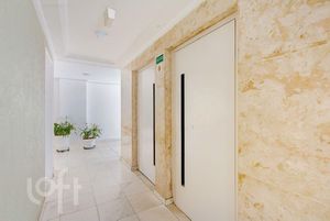 Image 38 - 586056