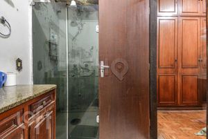 Image 31 - 586236