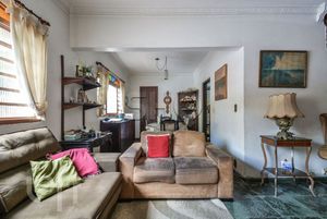 Image 33 - 586236