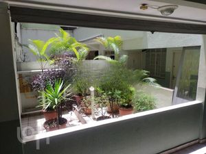 Image 17 - 586479