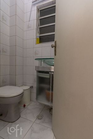 Image 15 - 586744
