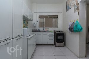 Image 6 - 586744