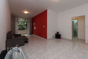 Image 3 - 586744