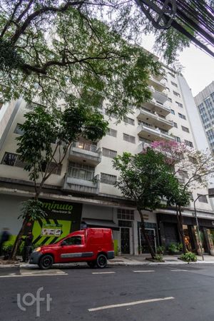 Image 29 - 586744