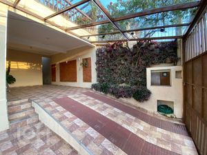Image 65 - 586858