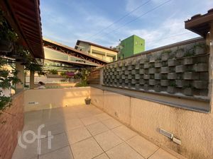 Image 13 - 586858