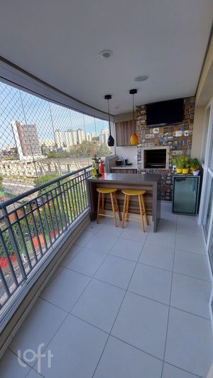 Image 6 - 587186