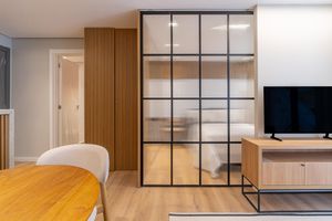 Image 1 - 587187