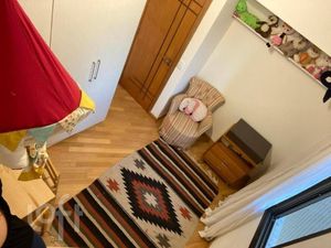 Image 4 - 587238