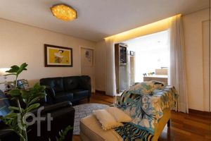 Image 17 - 587273