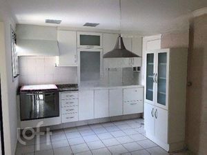 Image 4 - 587352