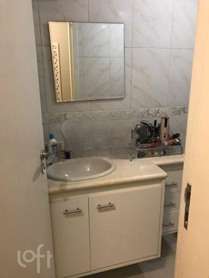 Image 8 - 587790