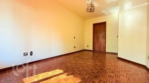 Image 19 - 588914