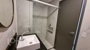 Image 19 - 589414