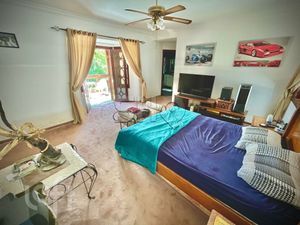 Image 3 - 589734