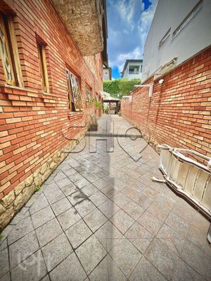 Image 16 - 589734