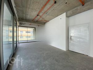 Image 5 - 589947