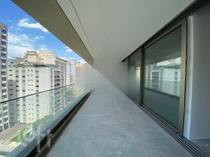 Image 0 - 589947