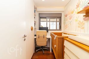 Image 37 - 590197