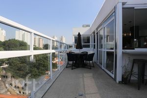 Image 11 - 590222