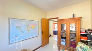 Image 18 - 591175