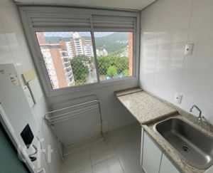 Image 8 - 591179