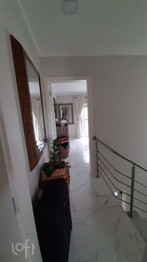 Image 6 - 591497