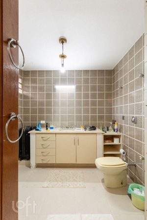 Image 31 - 591532