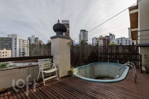 Image 21 - 591709