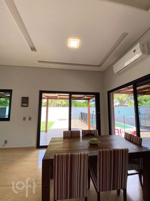 Image 12 - 591792