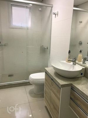 Image 17 - 591862