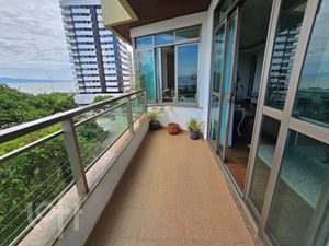 Image 13 - 592152