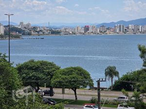Image 30 - 592152