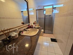 Image 17 - 592152