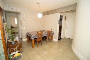 Image 3 - 592507