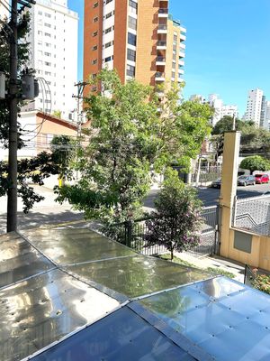 Image 18 - 592747