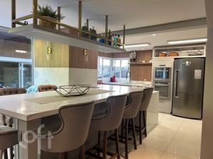 Image 21 - 592816